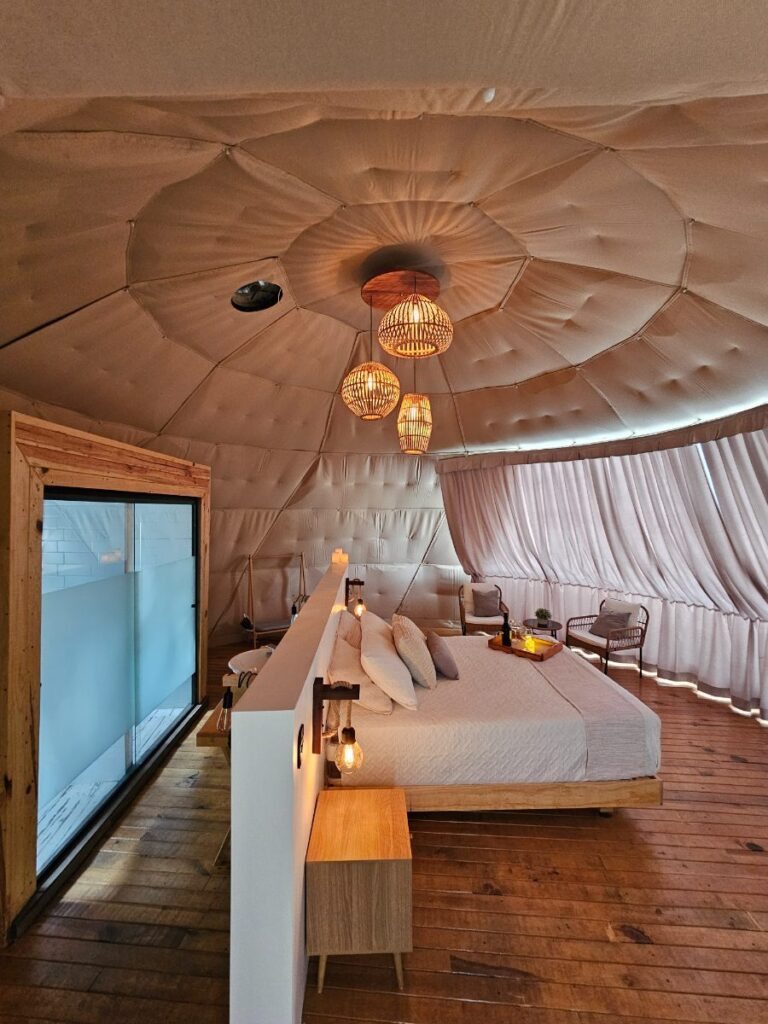 MitlaGlamping Dome